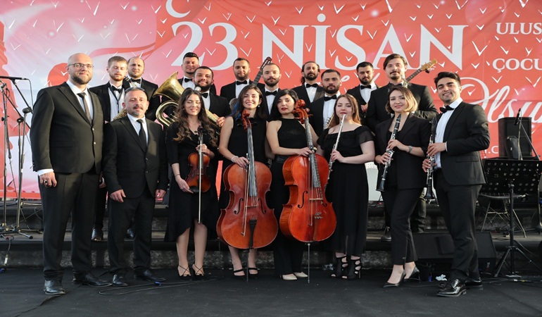 İzmit Belediyesi Kent Orkestrası yaz konserleri başlıyor