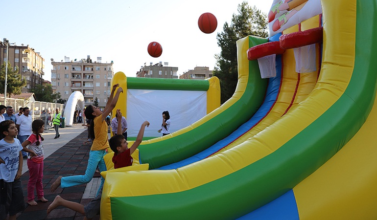 İzmit Belediyesi, mahallelerde çocuk etkinliklerine başlıyor