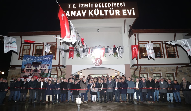 İzmit Belediyesi Manav Kültür Evi kapılarını açtı