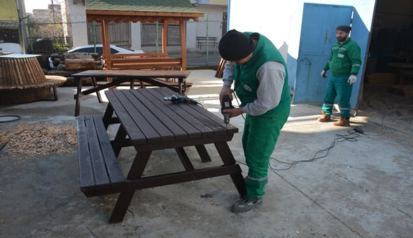 İzmit Belediyesi'nden engellilere özel piknik masası