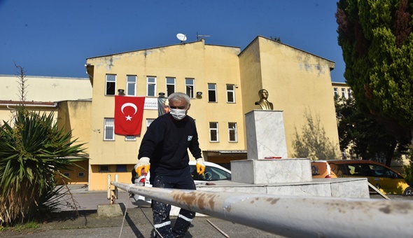 İzmit Belediyesi Okul Hizmet Masası sezonu açıyor
