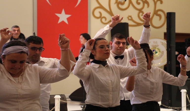 İzmit Belediyesi, Sevgi, her engeli aşar dedi