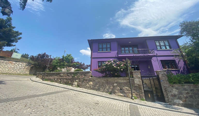 İzmit Belediyesi tescilli konağın bakımını tamamladı