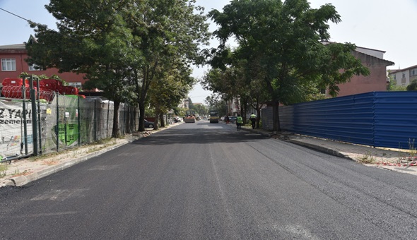 İzmit Belediyesi Yenişehir'deki o caddeyi yeniledi