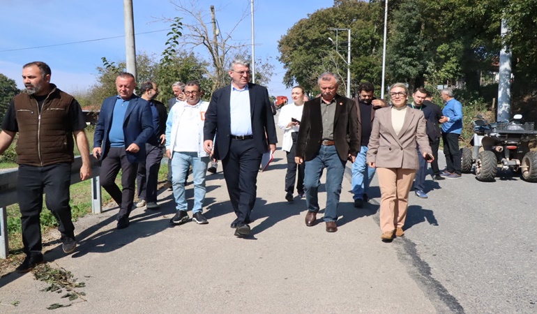 İzmit Belediyesi yöneticilerinden saha ziyaretlerine devam