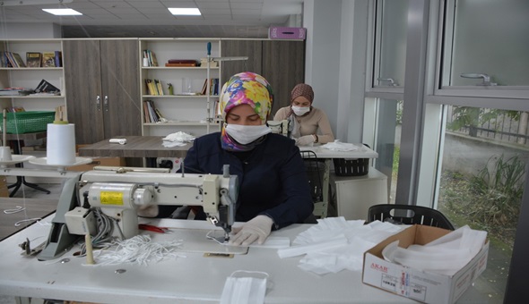 İzmit Belediyesinden terzi ve dikiş bilen kadınlara destek