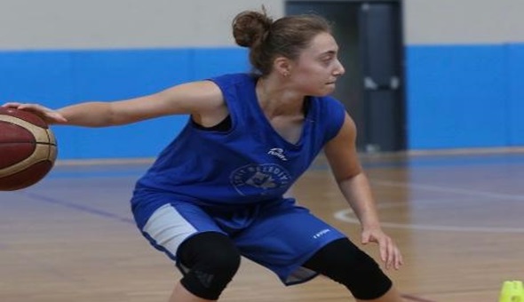 İzmit Belediyespor Kadınlar Süper Lig’de engelleri kaldırıyor