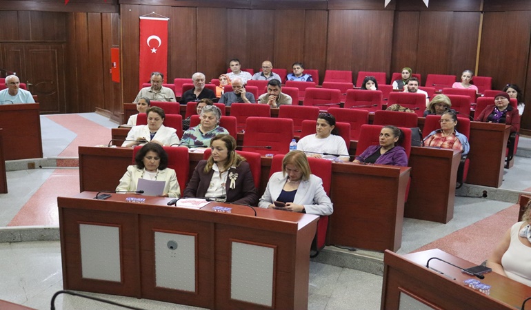İzmit bir kadın kenti!
