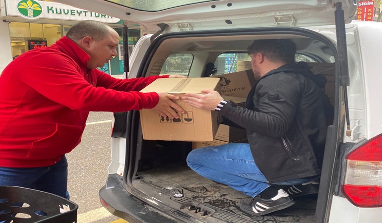 İzmit Çarşısı Ramazan kolilerine büyük ilgi