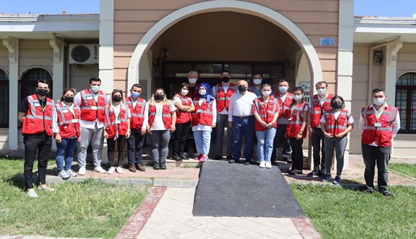 İzmit’in Genç Çınarları kapı kapı gezerek vatandaşı dinleyecek