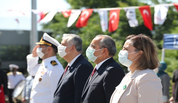 İzmit’in kurtuluşunun 99’uncu yılı kutlu olsun