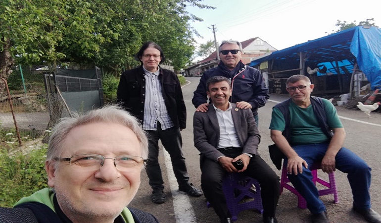 İzmit’in tanınmış isimleri parmaklarını yedi!