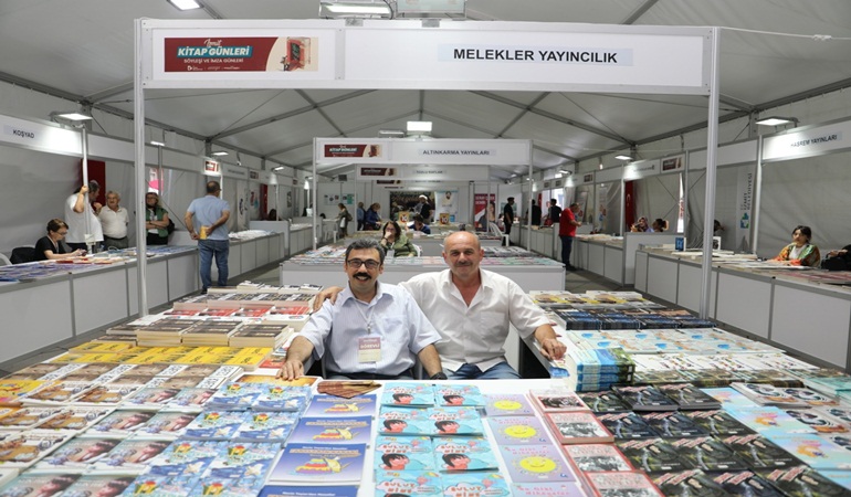 İzmit Kitap Günlerinde yerel edebiyat rüzgarı esiyor 