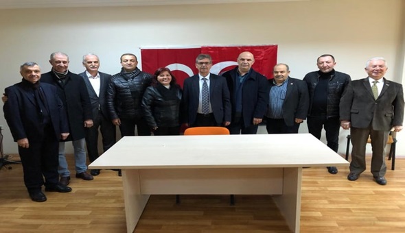 İzmit Muhtarlar Derneği'nde Kızıl seçilmiş başkan