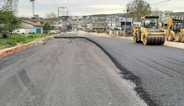 İzmit Solaklar yolu bir günde asfaltlandı