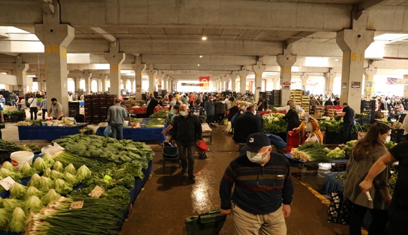 İzmit'te 19 halk pazarı 15 Mayıs’ta da açık 