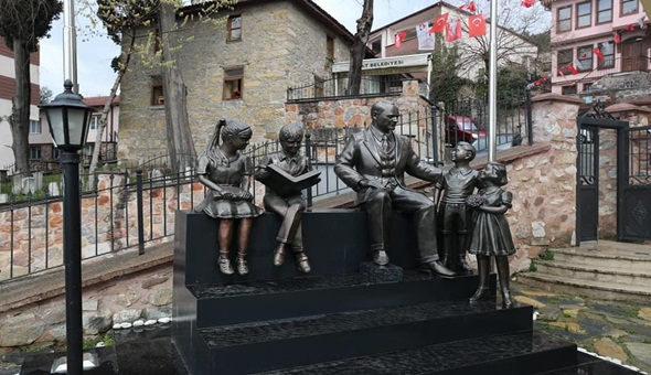 İzmit'te Atatürk heykeli tartışmasında son nokta!