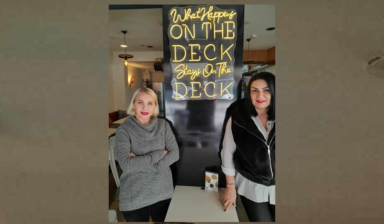 İzmit’te Deck Coffee fark yarattı 