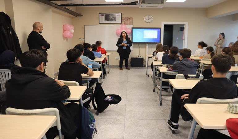 İzmit’te Dünya Kız Çocukları Günü’ne özel seminer