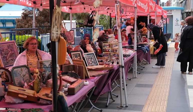 İzmit’te Dünya Sanat Günü etkinlikleri başladı 