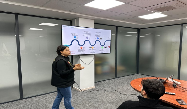 İzmit’te elektrikli araç yangını eğitimi