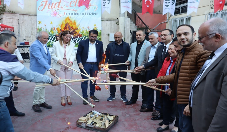 İzmit’te Hıdırellez coşkusu 