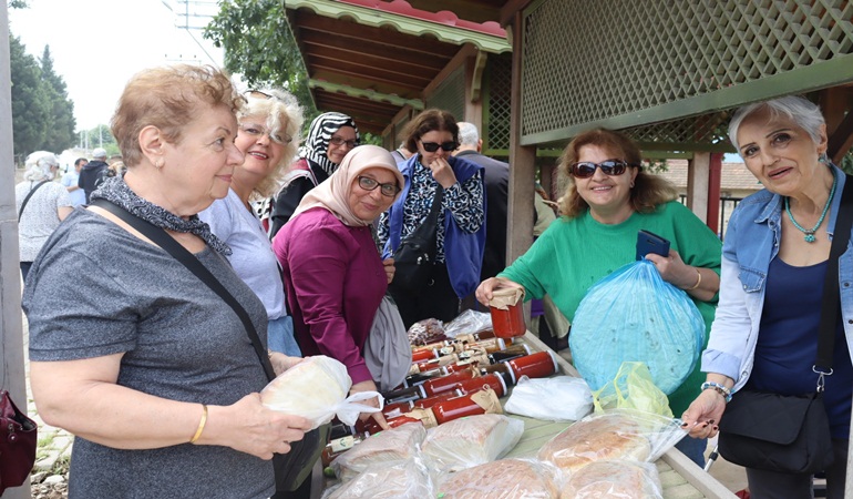 İzmit’te köy alışveriş turları başladı 