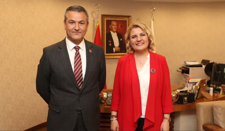 İzmit’te Hürriyet’in dediği oldu! Obuz Başkan vekili