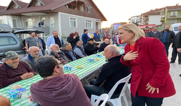 İzmit’te mahalle iftarları Yenimahalle ve Yuvam Akarca’da devam etti