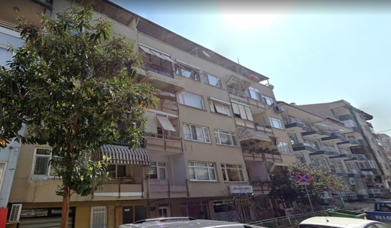 İzmit’te şok ölüm! 5. kattan yere çakıldı