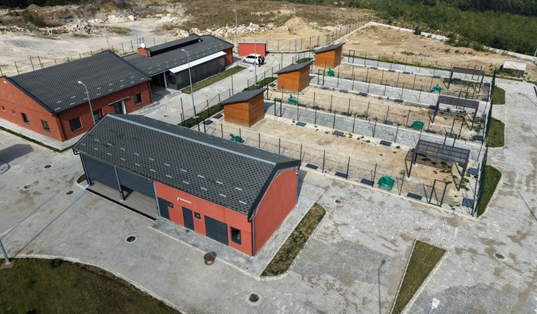 İzmit’te Sokak Hayvanları Barınma Merkezi‘nde son aşamaya gelindi