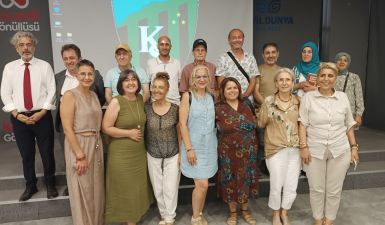 İzmit’te Sokakta Kitap Fuarı hazırlığı