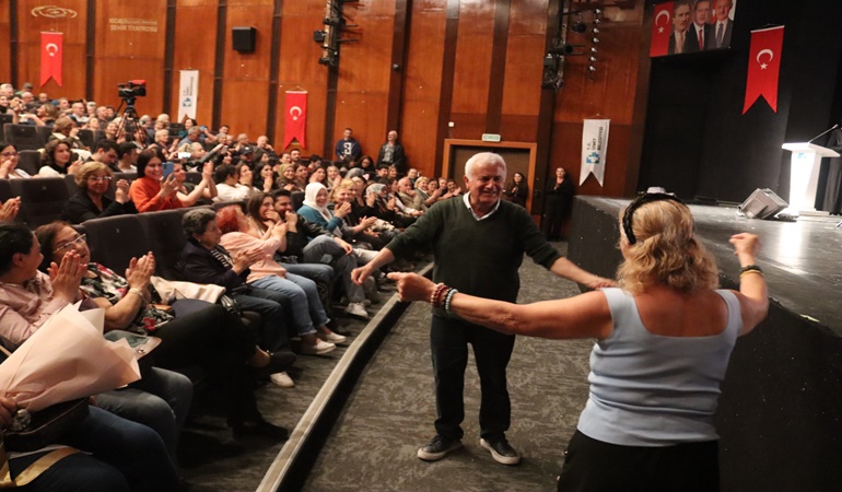 İzmit’te türkü dolu gece