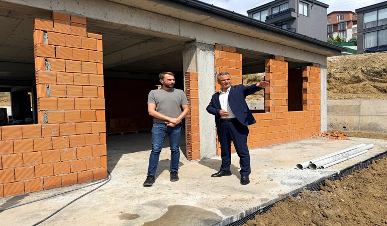 İzmit’te tutuklanan Başkan Hürriyet’in vekili Lütfü Obuz sahada
