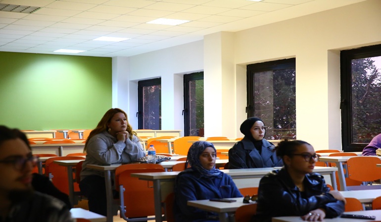 İzmitli gençlere Avrupa programları ve başvuru süreçleri anlatıldı