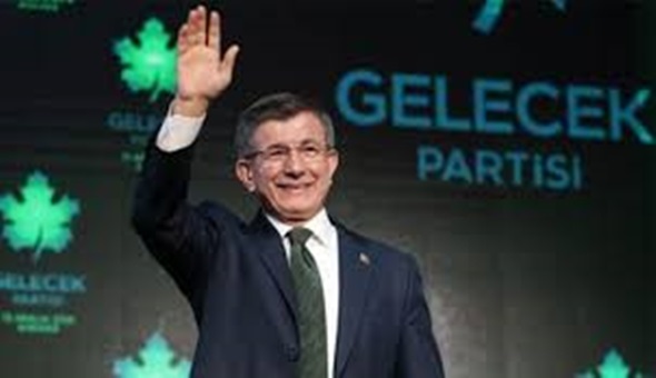 İzmitli gençten Davutoğlu'na FETÖ göndermesi 