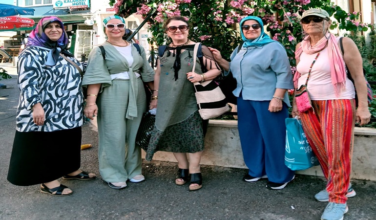 İzmitli kadınlar Adana ve Antep’te eğlenceye doyacak!