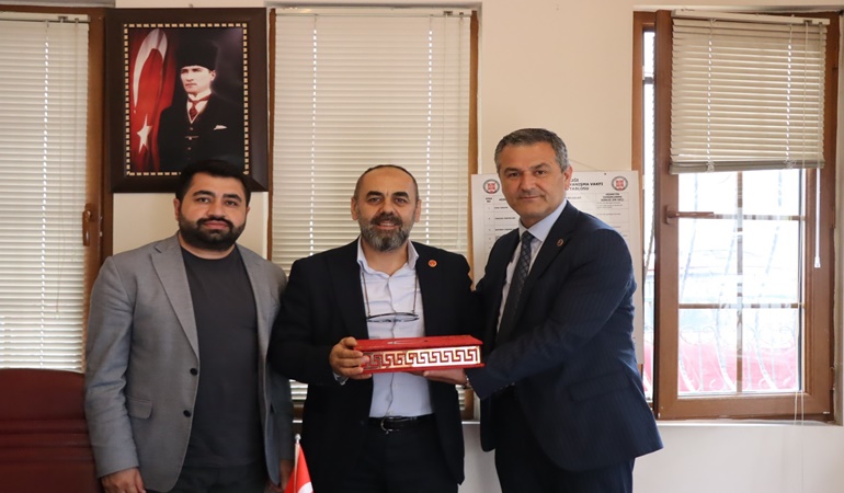İzmitli muhtarlara doğum günü ziyareti