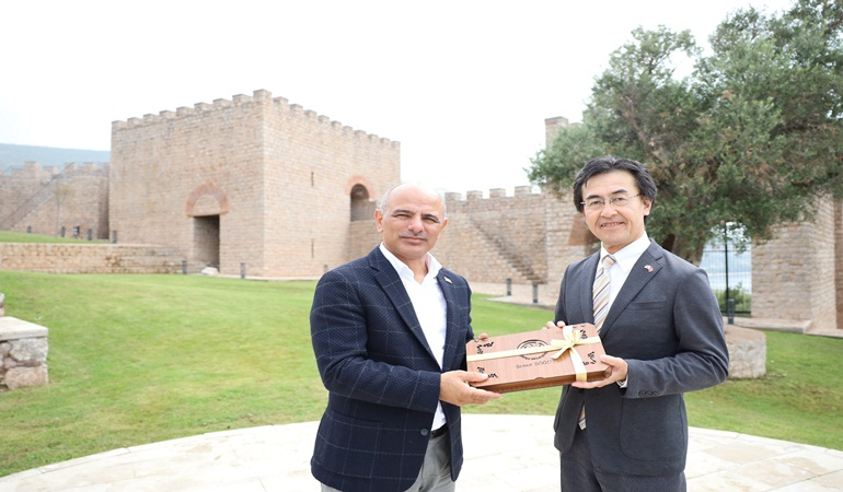 Japon Başkonsolos Hereke Kalesi’ne hayran kaldı