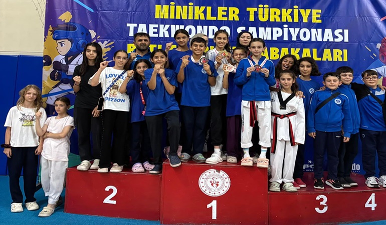 Kağıtspor’dan bir başarı daha 