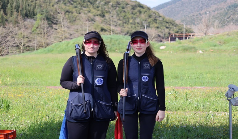 Kağıtspor’un gülen yüzleri