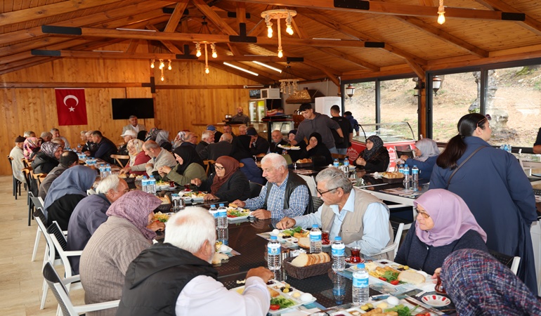 Kandıra’nın büyükleri Saygınlar Kahvaltısı’nda bir araya geliyor