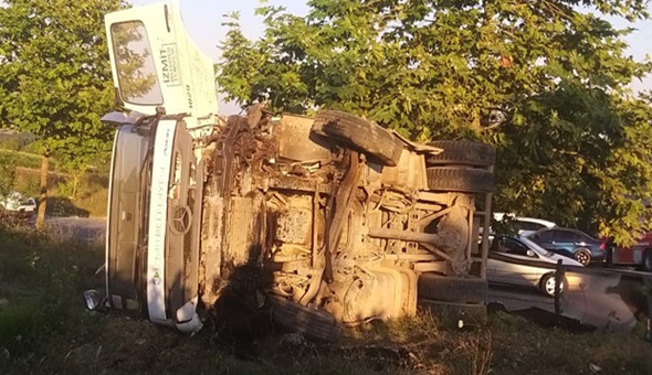 Kandıra yolu aynı aileden 5 kişiye mezar oldu