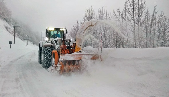 Kar timleri karla mücadeleye hazır