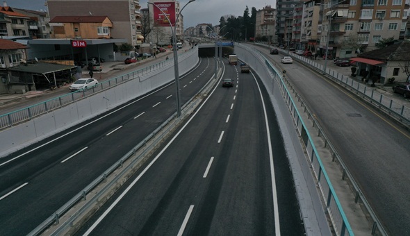 Karamürsel Köprülü Kavşağı trafiğe açıldı