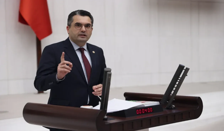Karayolları Genel Müdürlüğü'nü de zabıtalar kovalayacak mı?