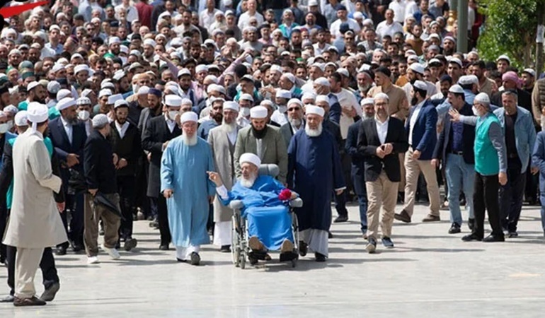 Kardeşleri Menzil şeyhini dergaha sokmadı