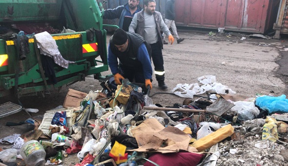 Kartepe Belediyesi'nden çöpe atmayın çağrısı!