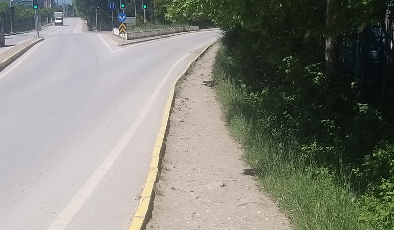 Kartepe Belediyesi’ne parke taşı çağrısı!