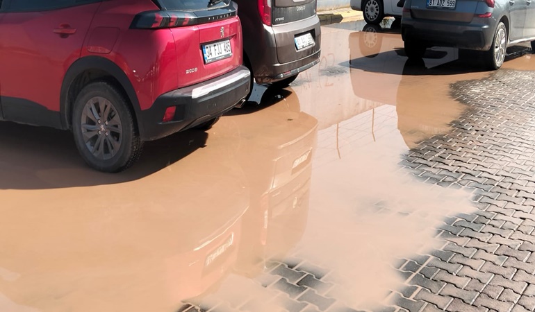 Kartepe’de Moda sokak bu halde!